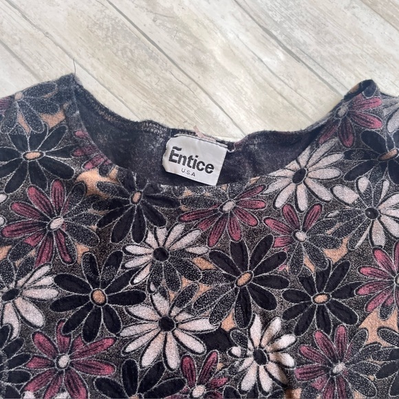 VINTAGE BLACK FLORAL BABYDOLL TOP - Picture 3 of 4